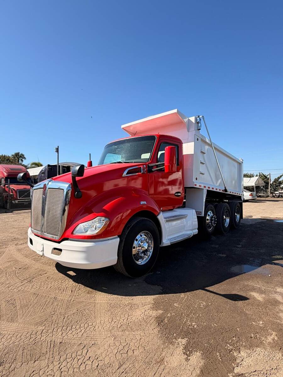 2015 Kenworth T680 — 2